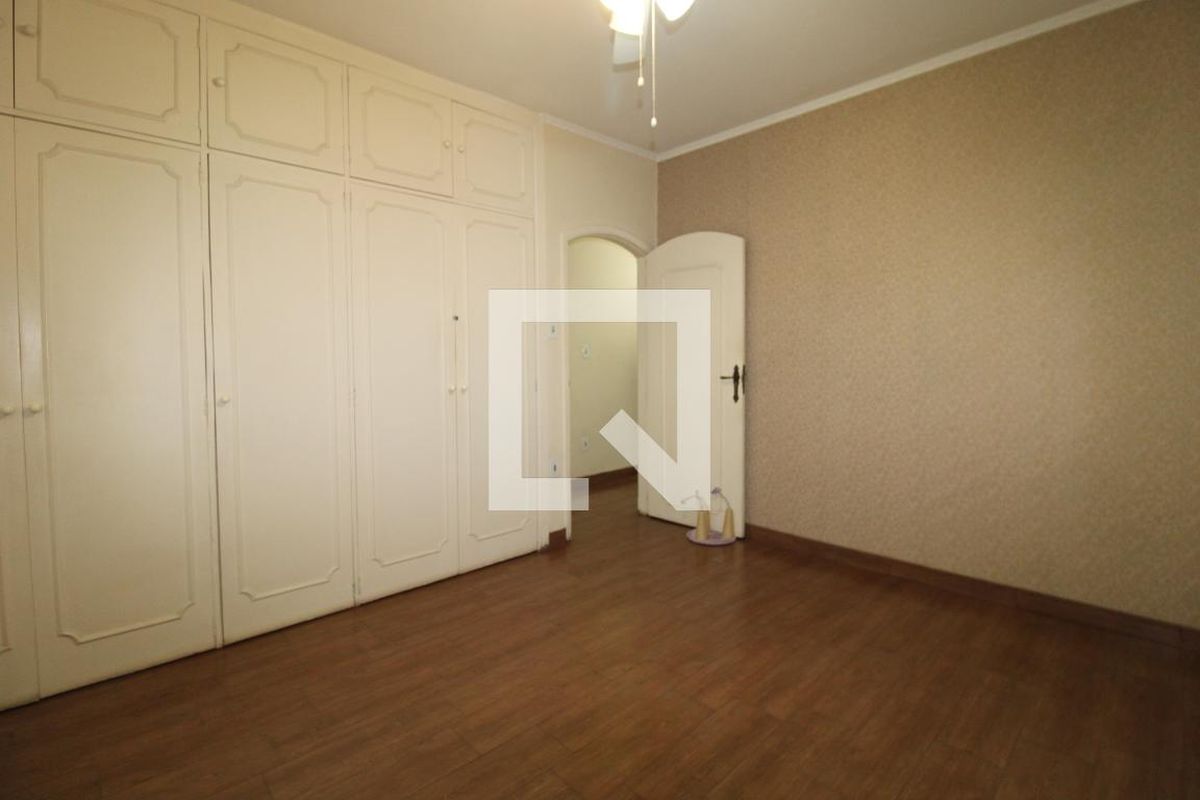 Casa à Venda - Guanabara, 4 Quartos,  300 m2 em , Campinas - sp | SoloBR