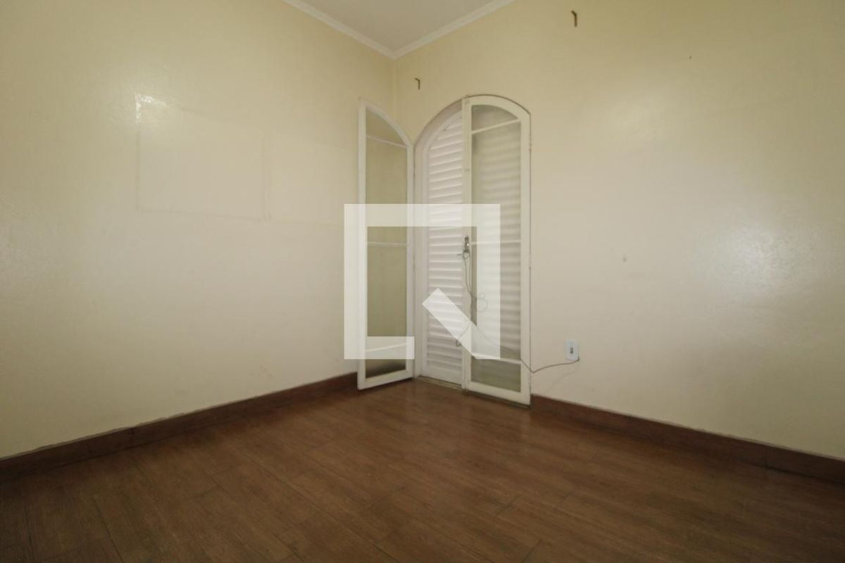 Casa à Venda - Guanabara, 4 Quartos,  300 m2 em , Campinas - sp | SoloBR