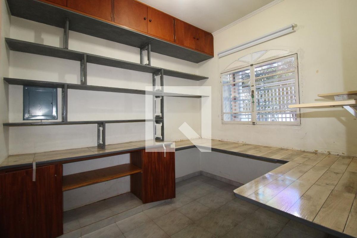 Casa à Venda - Guanabara, 4 Quartos,  300 m2 em , Campinas - sp | SoloBR