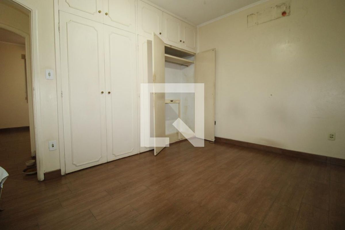 Casa à Venda - Guanabara, 4 Quartos,  300 m2 em , Campinas - sp | SoloBR