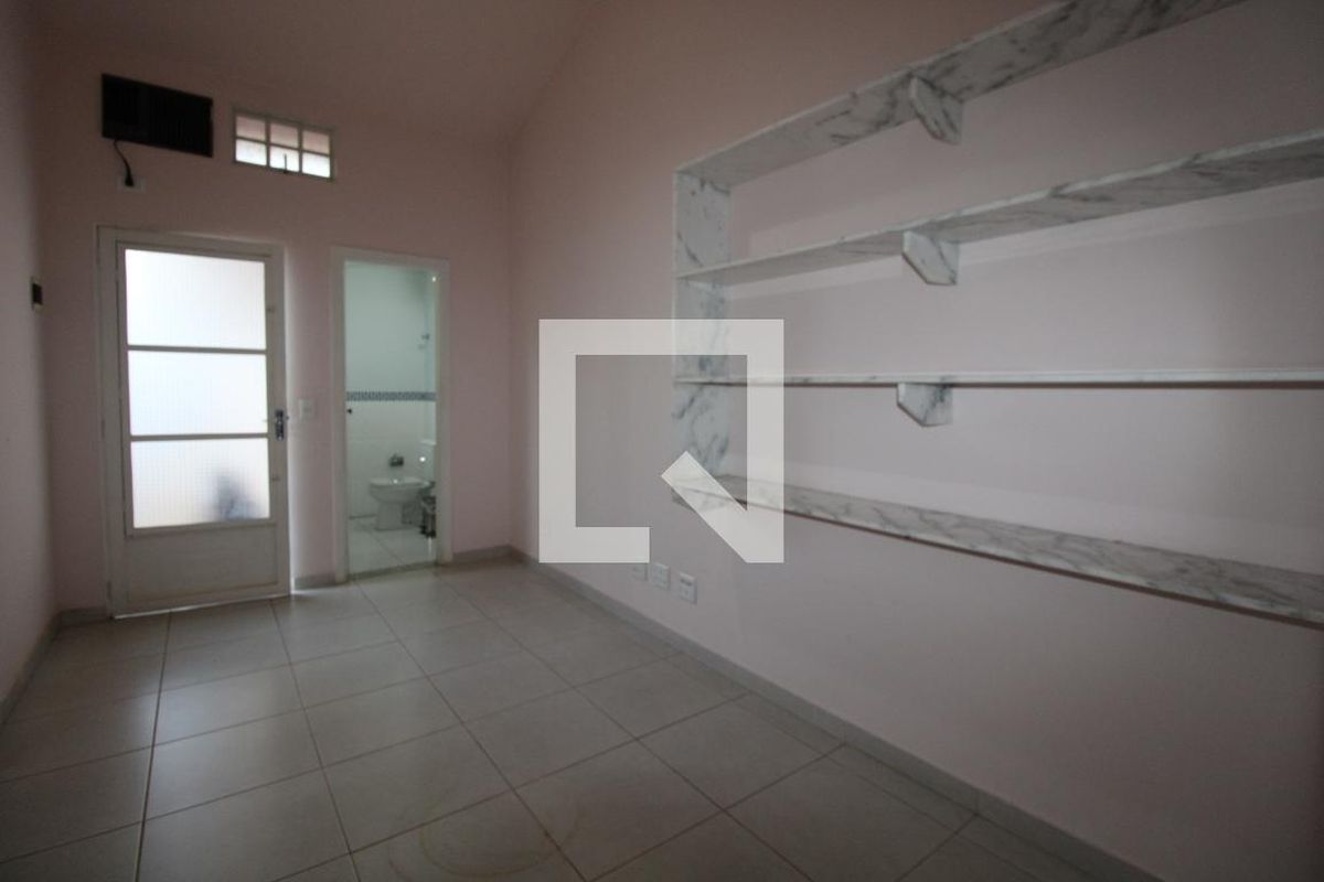 Casa à Venda - Guanabara, 4 Quartos,  300 m2 em , Campinas - sp | SoloBR