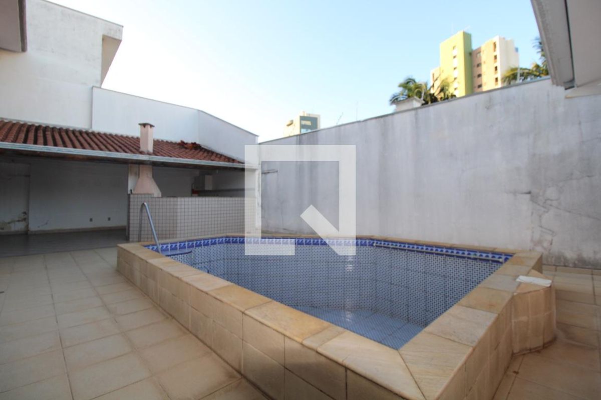 Casa à Venda - Guanabara, 4 Quartos,  300 m2 em , Campinas - sp | SoloBR