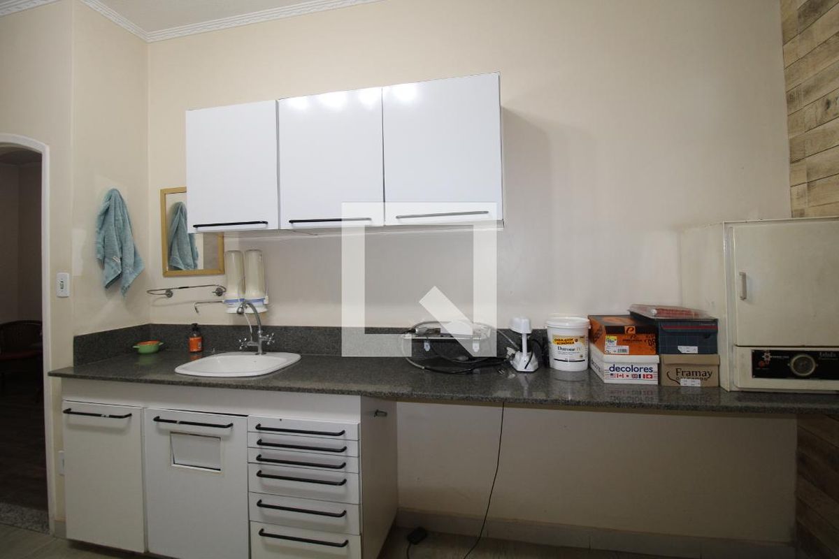 Casa à Venda - Guanabara, 4 Quartos,  300 m2 em , Campinas - sp | SoloBR