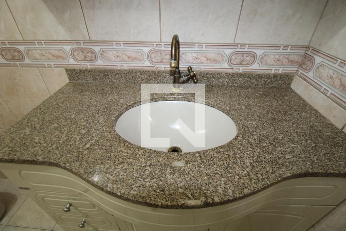 Casa à Venda - Guanabara, 4 Quartos,  300 m2 em , Campinas - sp | SoloBR