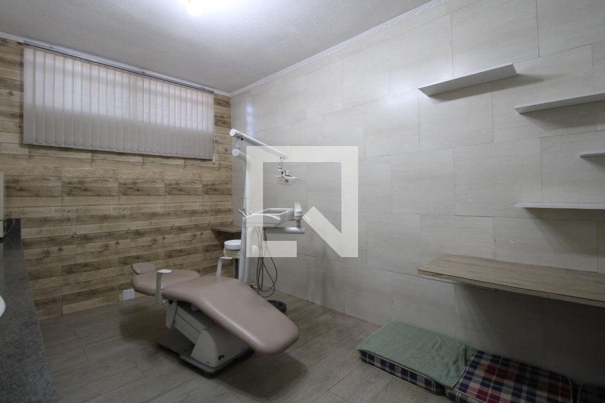 Casa à Venda - Guanabara, 4 Quartos,  300 m2 em , Campinas - sp | SoloBR