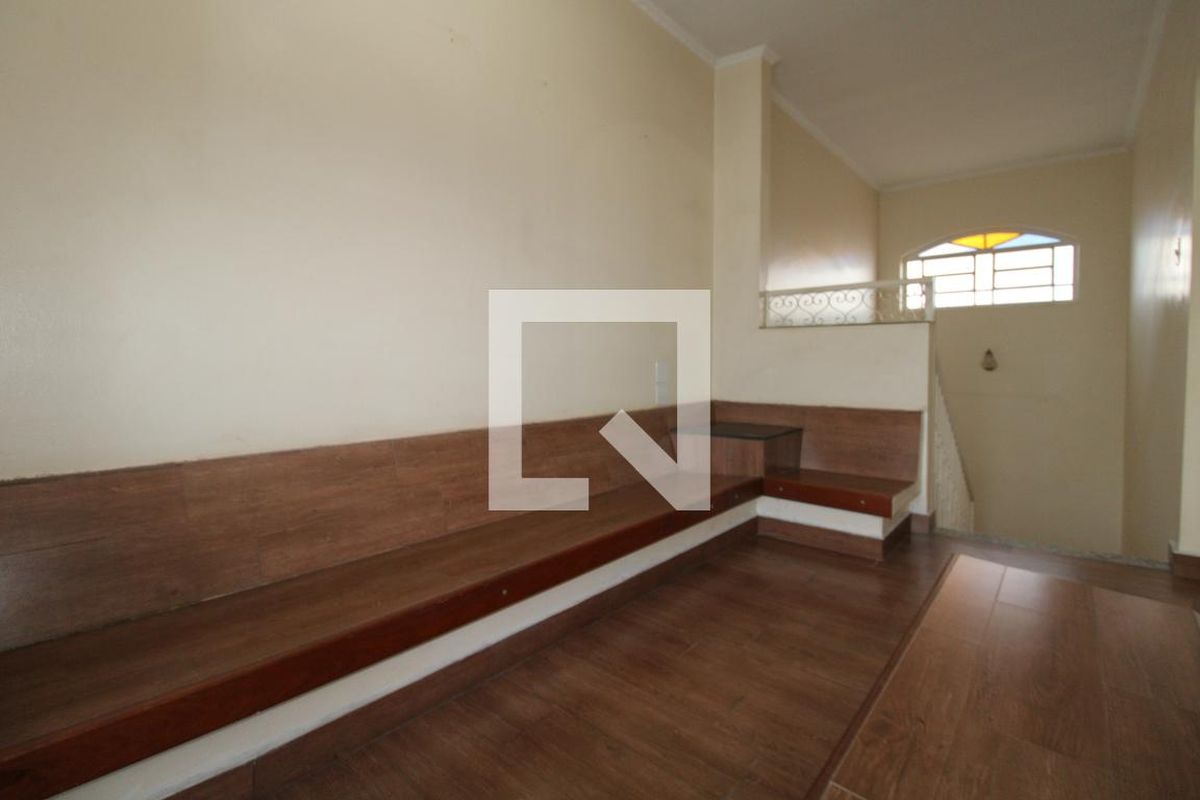 Casa à Venda - Guanabara, 4 Quartos,  300 m2 em , Campinas - sp | SoloBR