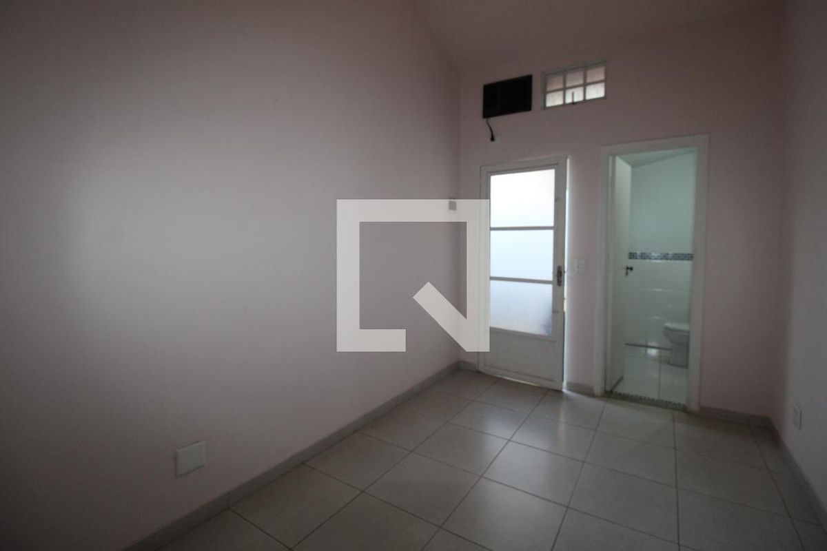 Casa à Venda - Guanabara, 4 Quartos,  300 m2 em , Campinas - sp | SoloBR