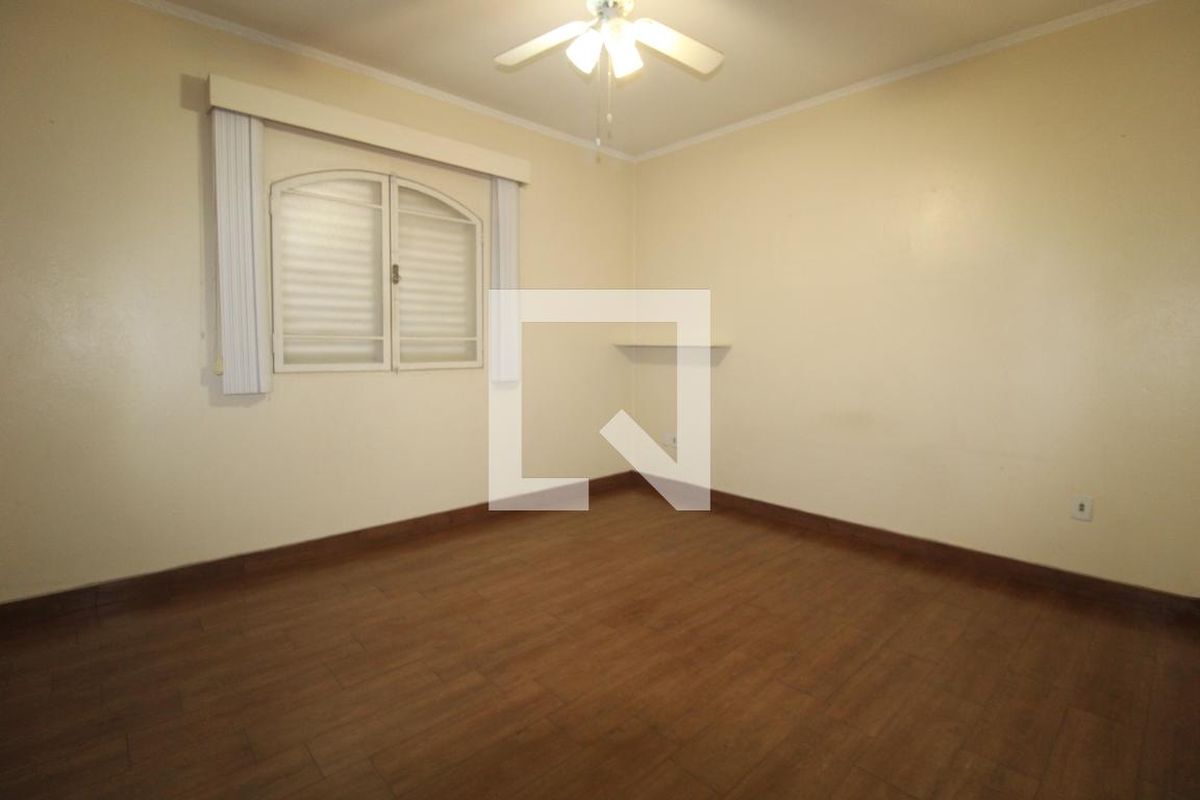 Casa à Venda - Guanabara, 4 Quartos,  300 m2 em , Campinas - sp | SoloBR