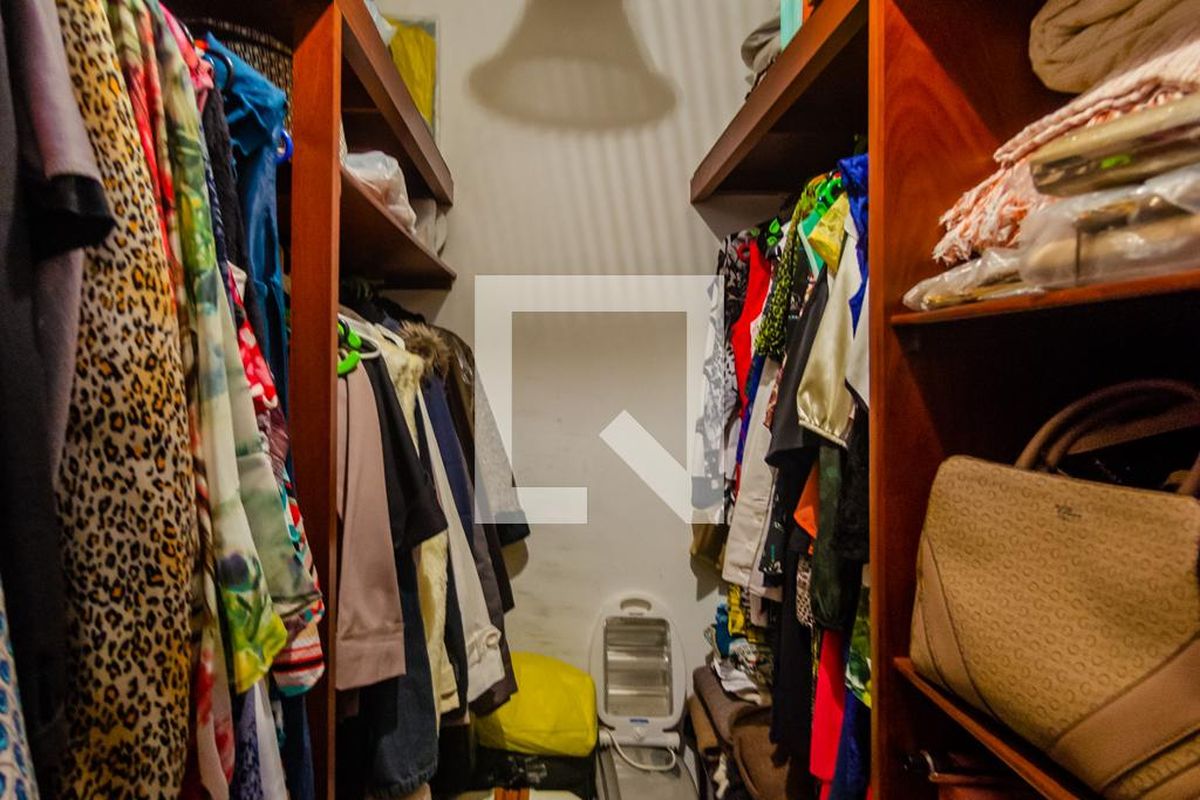Apartamento à Venda - Cambuí, 4 Quartos,  140 m2 em , Campinas - sp | SoloBR