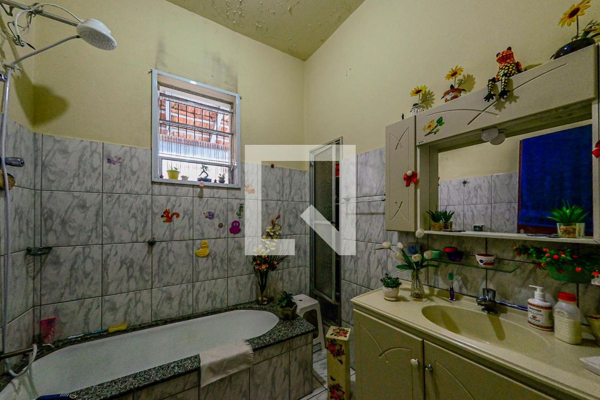 Casa à Venda - Bosque, 3 Quartos,  130 m2 em , Campinas - sp | SoloBR