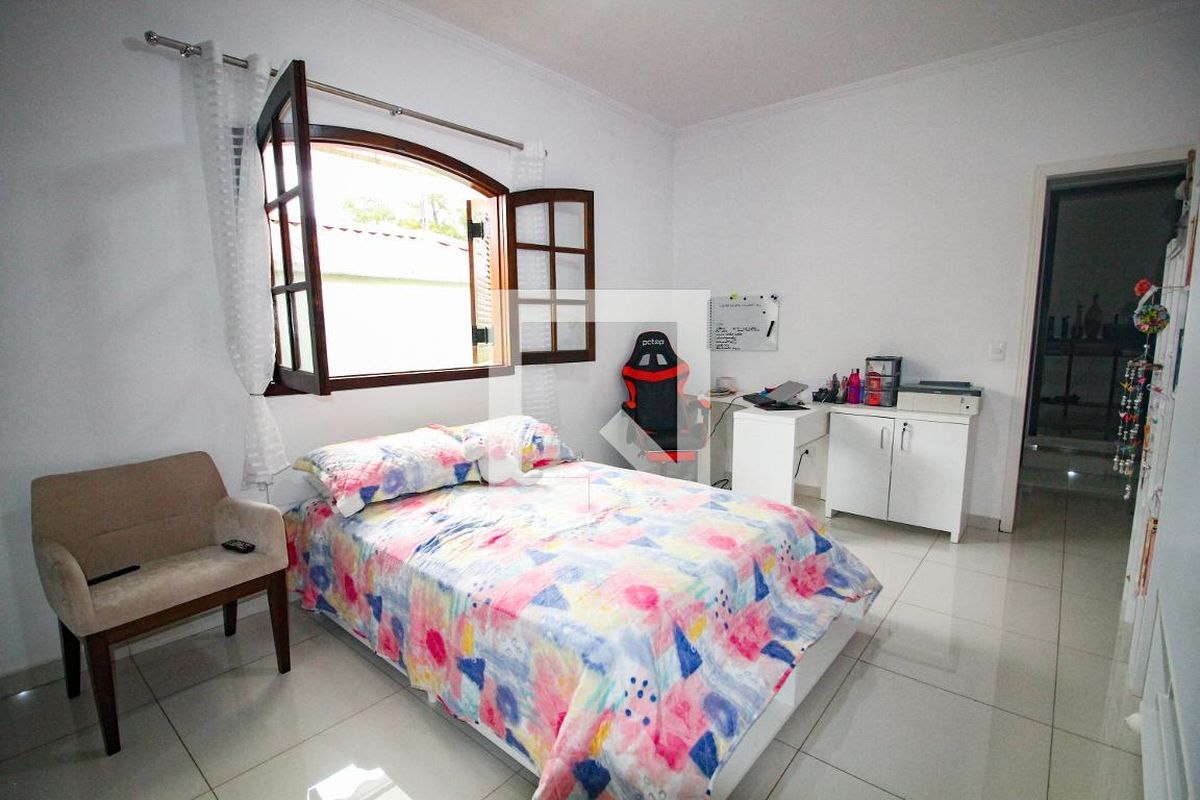 Casa, 3 quartos, 210 m² - Foto 27