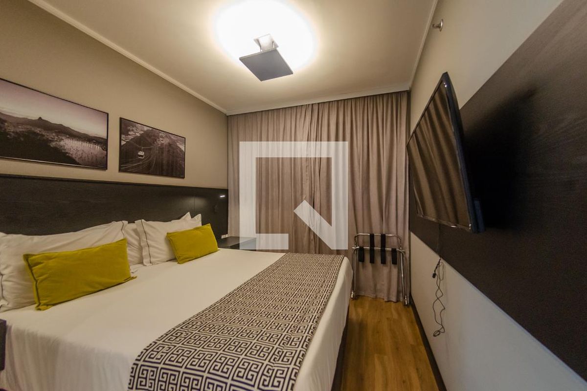 Apartamento à Venda - Cambuí, 1 Quarto,  37 m2 em , Campinas - sp | SoloBR