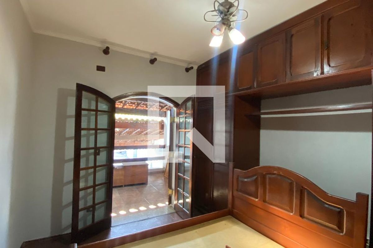 Casa, 3 quartos, 250 m² - Foto 105