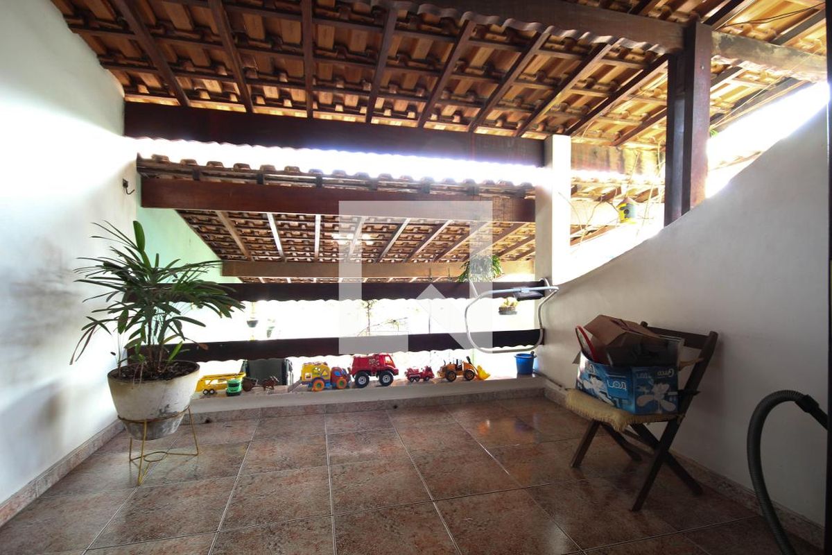 Casa, 3 quartos, 250 m² - Foto 35