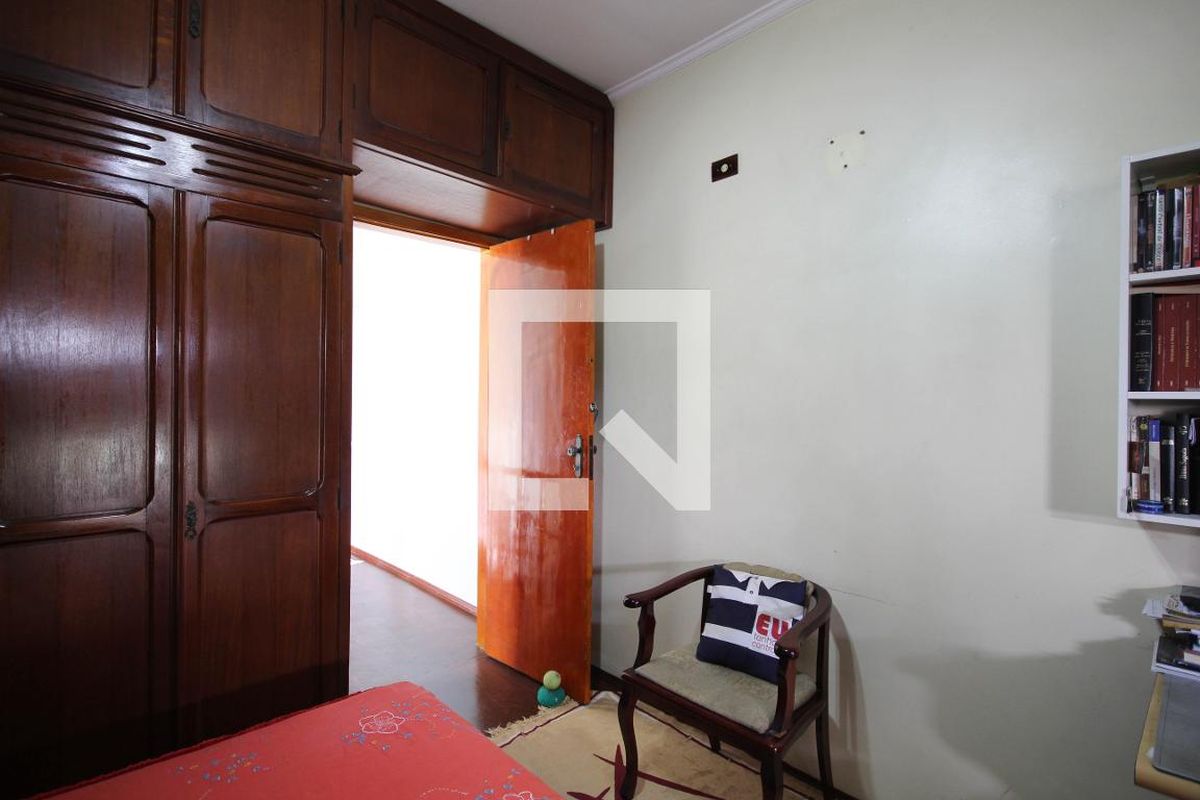 Casa, 3 quartos, 250 m² - Foto 32