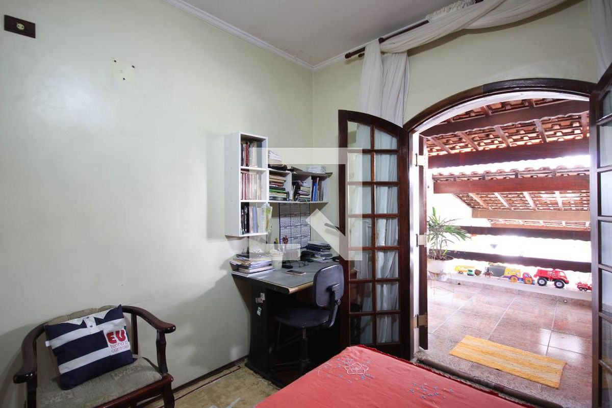 Casa, 3 quartos, 250 m² - Foto 23