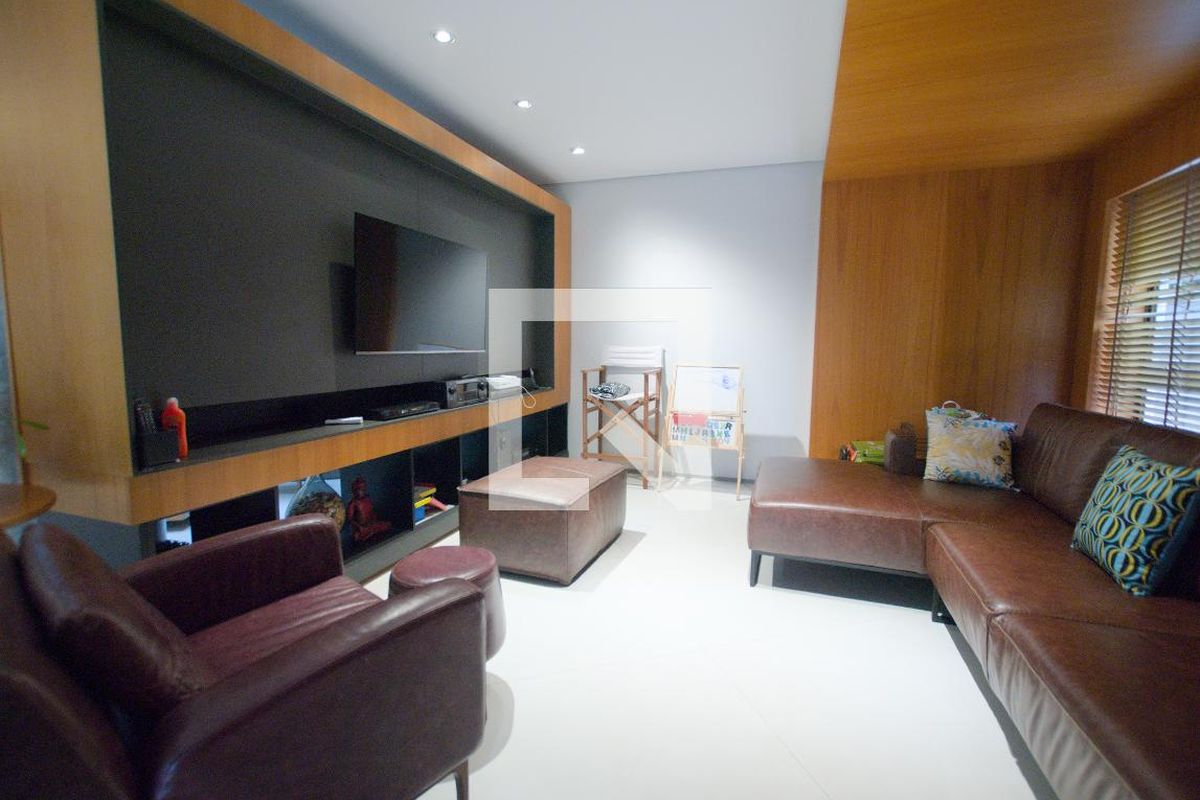 Casa, 3 quartos, 300 m² - Foto 1