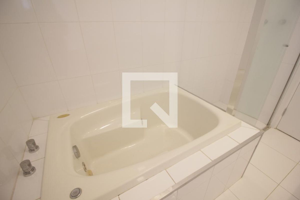 Casa, 3 quartos, 300 m² - Foto 30
