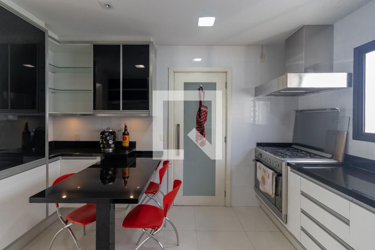 Apartamento, 3 quartos, 187 m² - Foto 56