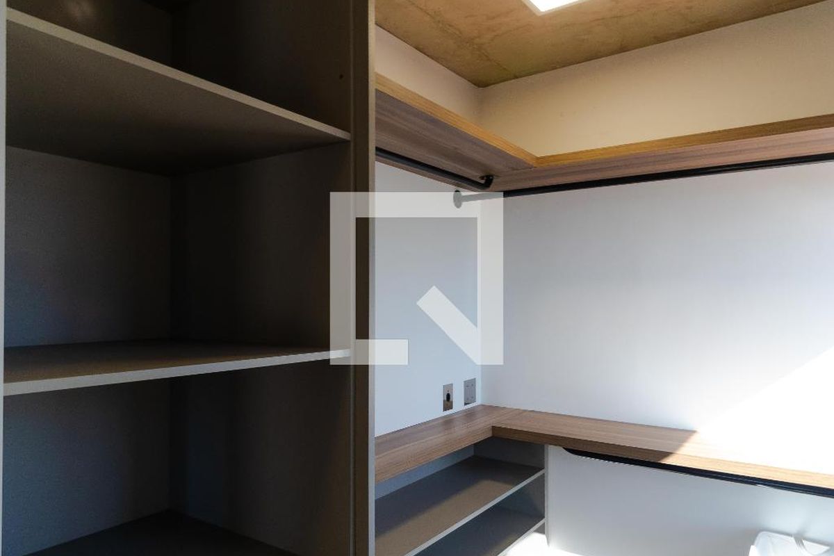 Apartamento à Venda - Cambuí, 1 Quarto,  70 m2 em , Campinas - sp | SoloBR