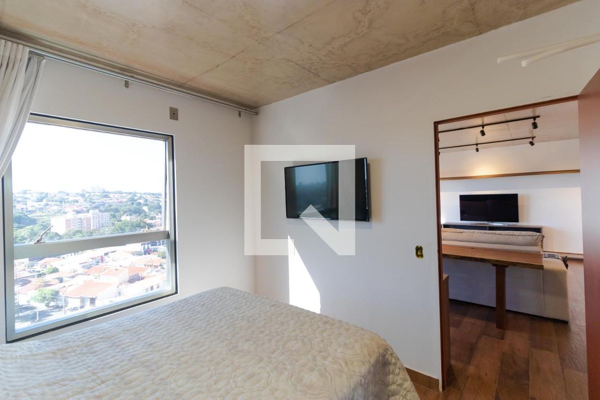 Apartamento à Venda - Cambuí, 1 Quarto,  70 m2 em , Campinas - sp | SoloBR