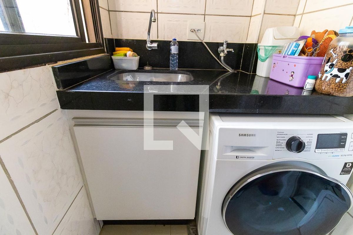 Apartamento à Venda - Jardim Flamboyant, 2 Quartos,  75 m2 em , Campinas - sp | SoloBR