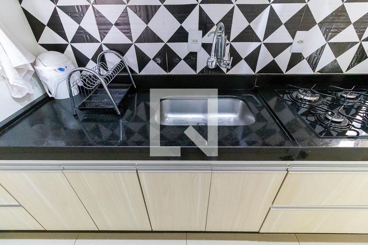 Apartamento à Venda - Jardim Flamboyant, 2 Quartos,  75 m2 em , Campinas - sp | SoloBR