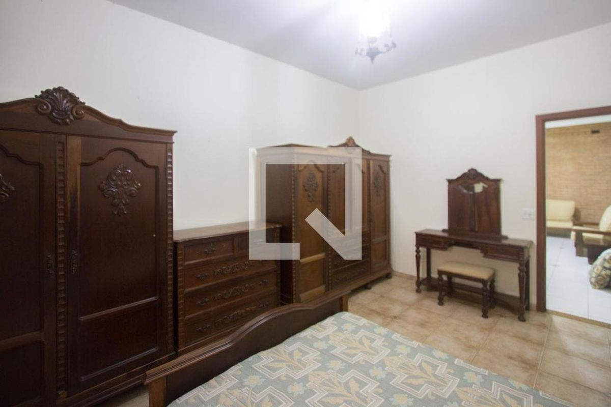 Casa, 3 quartos, 200 m² - Foto 12