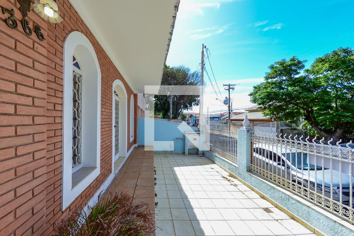 Casa à Venda - Guanabara, 3 Quartos,  186 m2 em , Campinas - sp | SoloBR