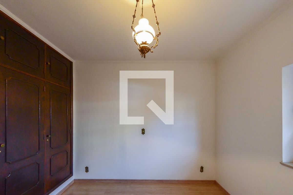 Casa à Venda - Guanabara, 3 Quartos,  186 m2 em , Campinas - sp | SoloBR