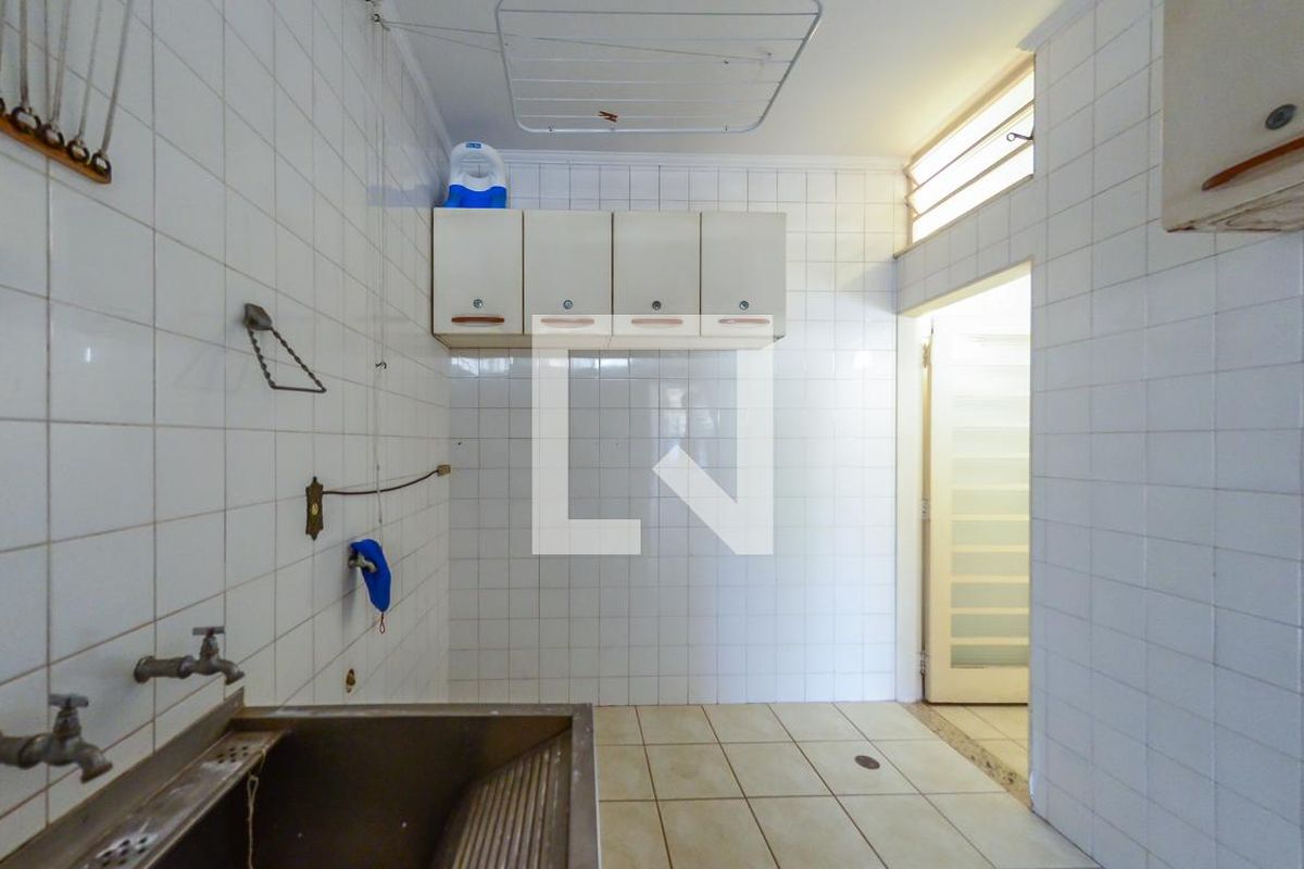 Casa à Venda - Guanabara, 3 Quartos,  186 m2 em , Campinas - sp | SoloBR