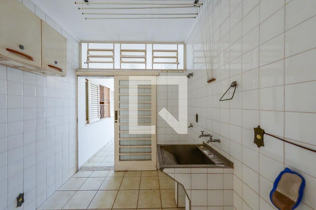 Casa à Venda - Guanabara, 3 Quartos,  186 m2 em , Campinas - sp | SoloBR