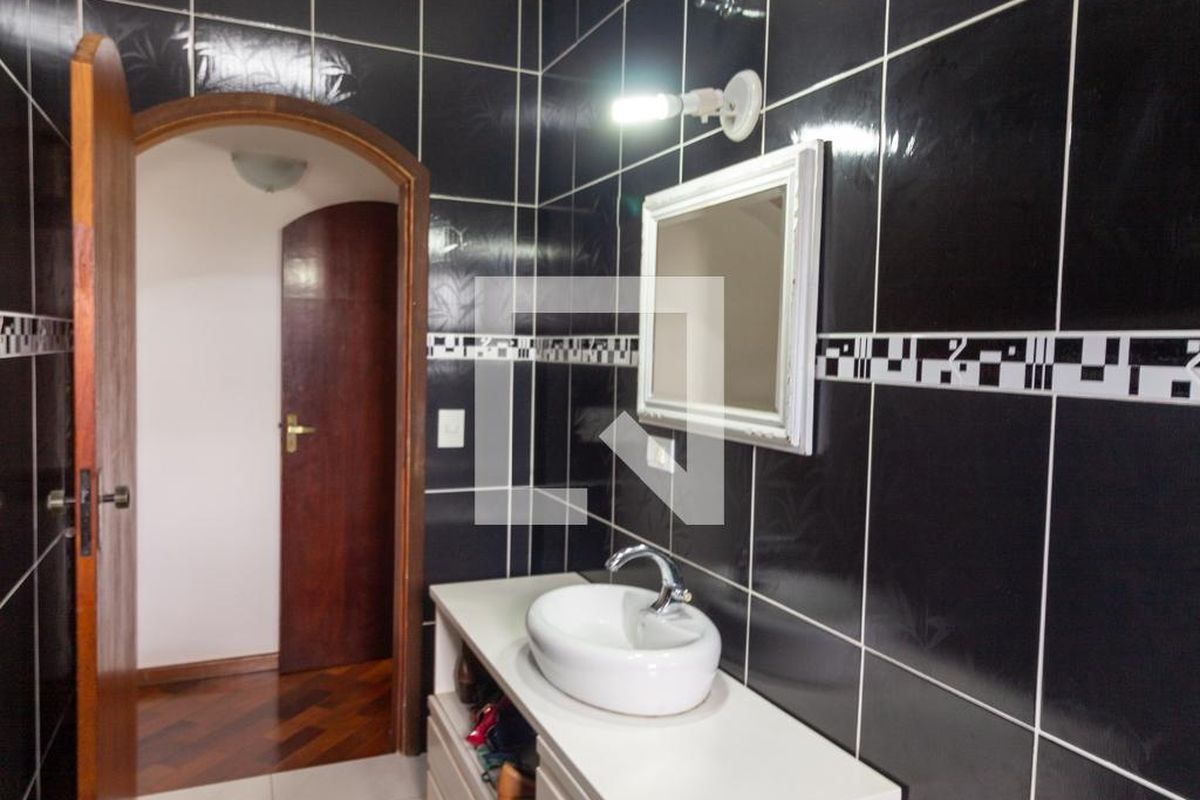 Casa, 3 quartos, 225 m² - Foto 62