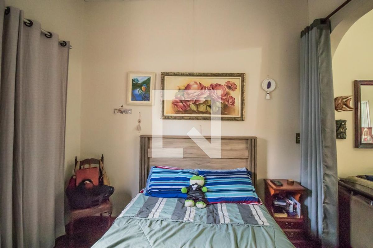 Casa, 3 quartos, 180 m² - Foto 13