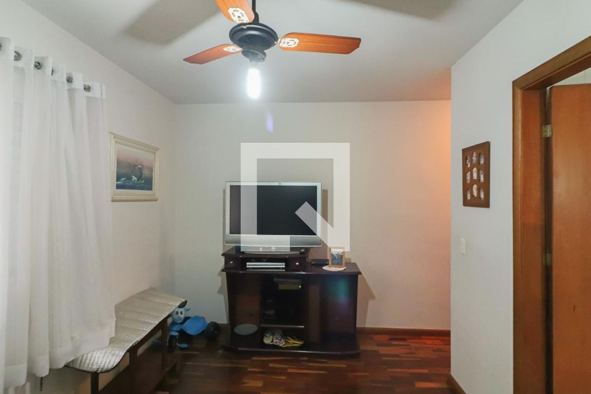 Casa, 3 quartos, 230 m² - Foto 26