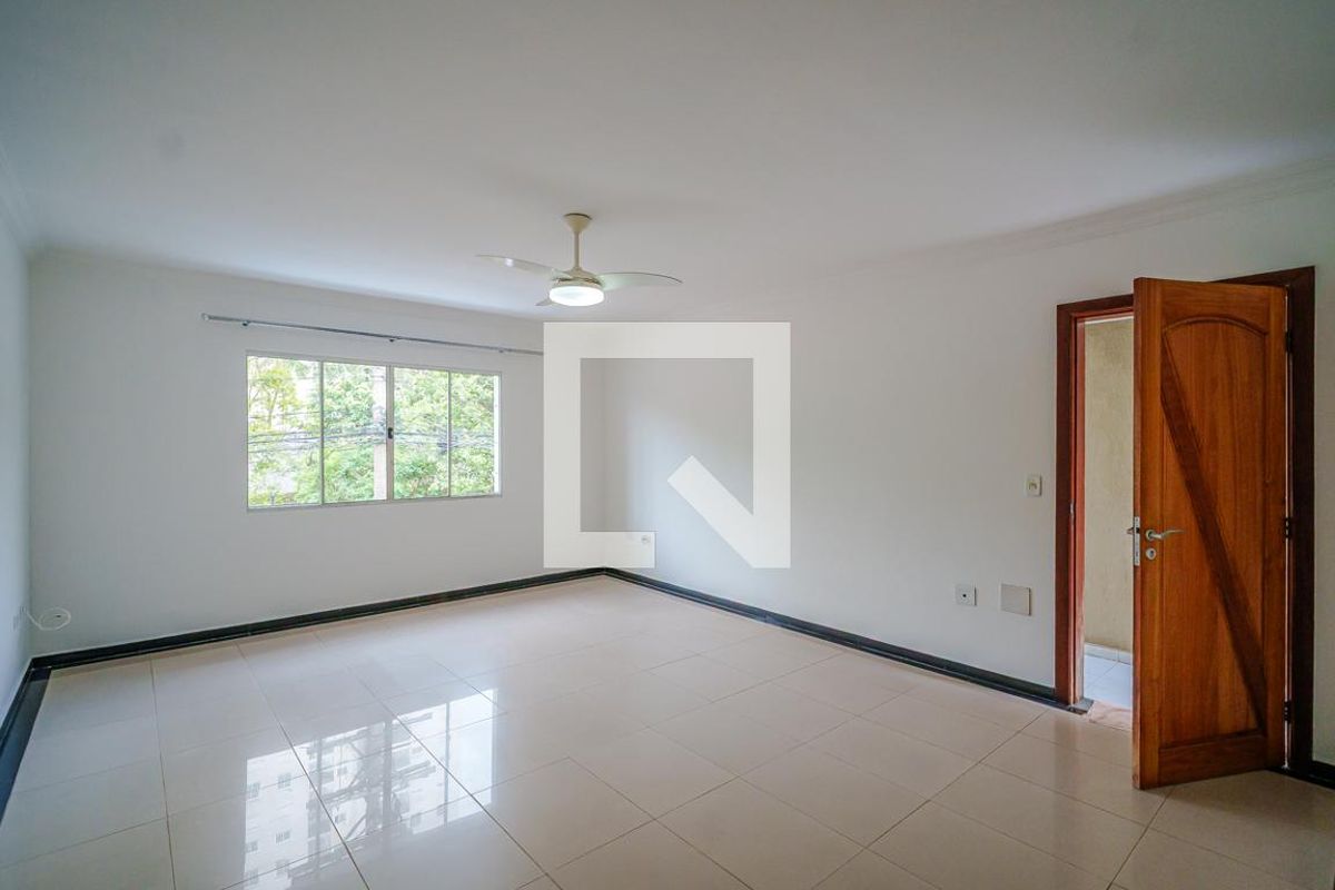 Casa, 4 quartos, 194 m² - Foto 3
