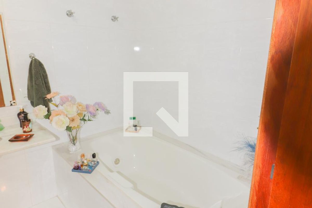 Casa, 3 quartos, 230 m² - Foto 62