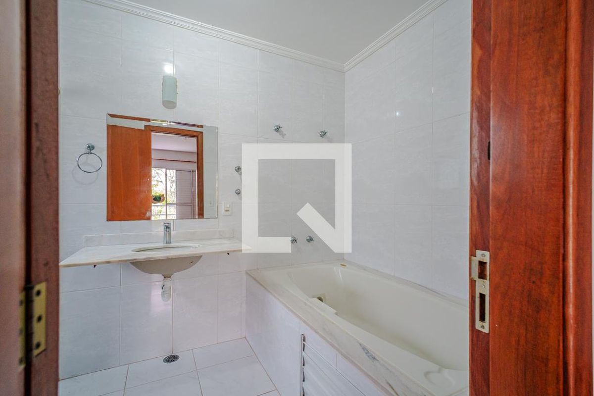Casa, 4 quartos, 194 m² - Foto 106