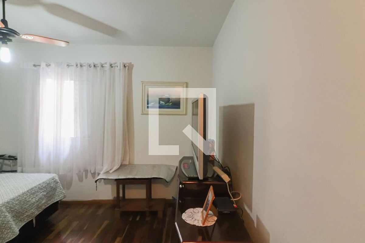 Casa, 3 quartos, 230 m² - Foto 22