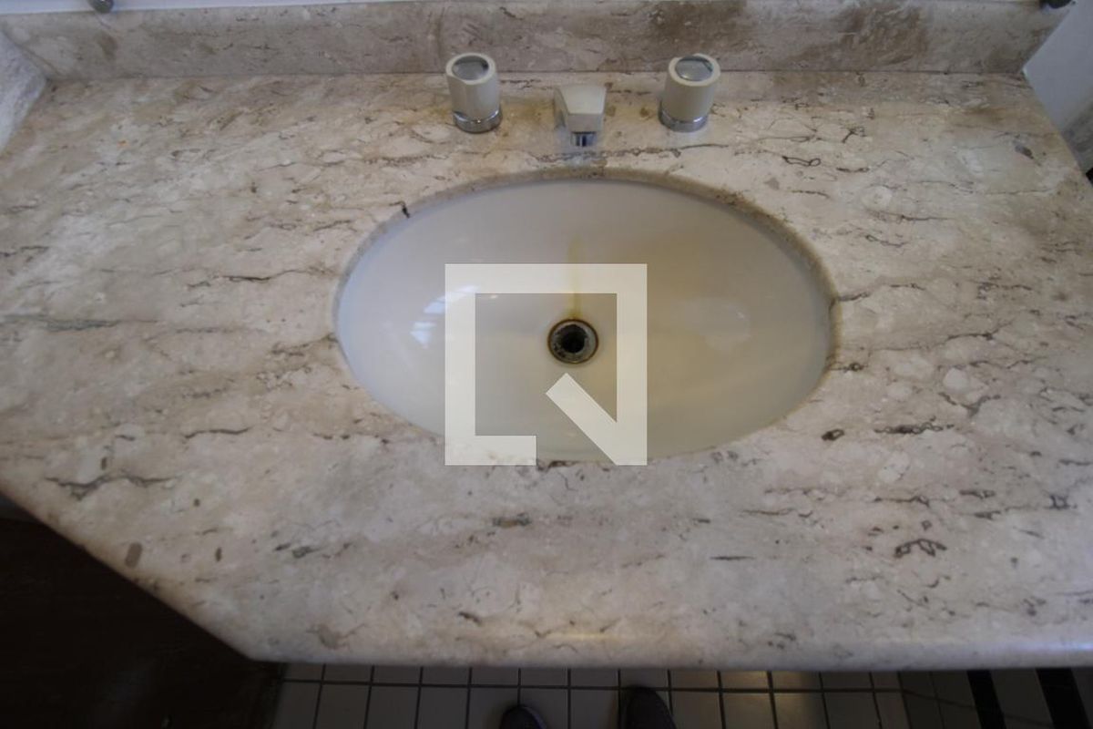 Apartamento à Venda - Cambuí, 1 Quarto,  70 m2 em , Campinas - sp | SoloBR