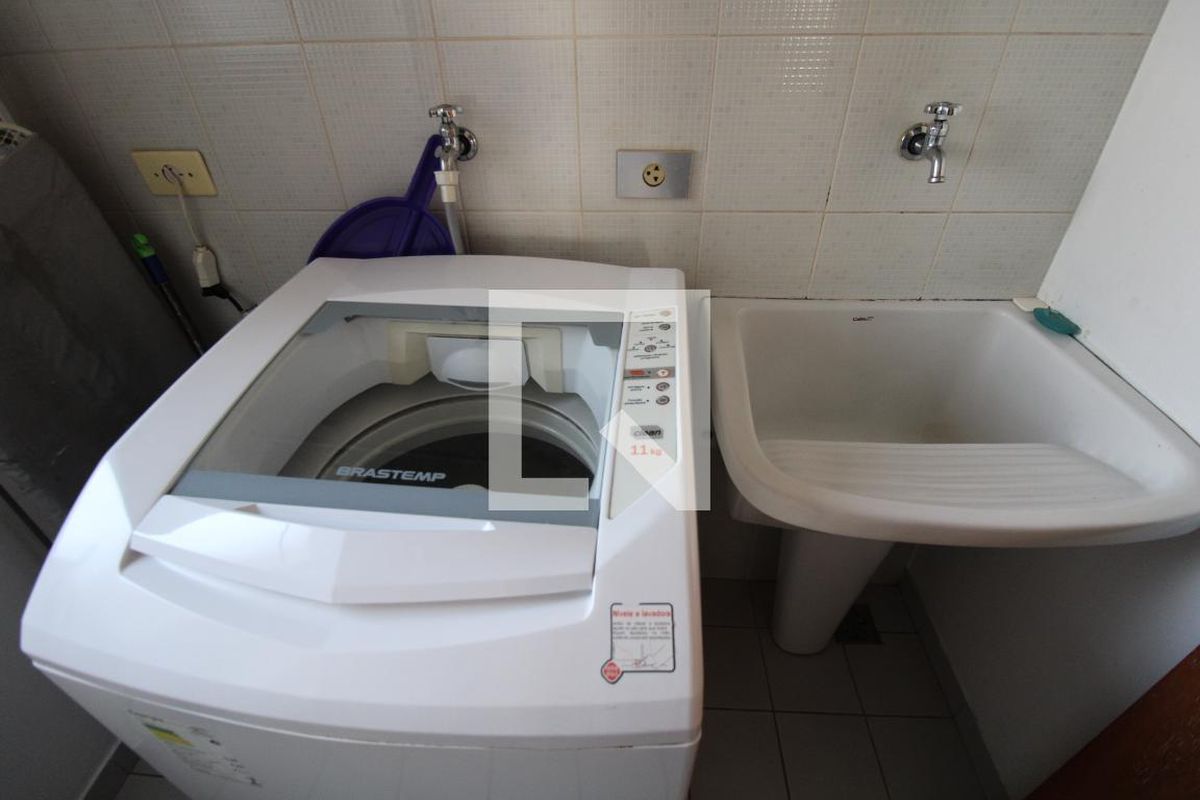 Apartamento à Venda - Cambuí, 1 Quarto,  70 m2 em , Campinas - sp | SoloBR
