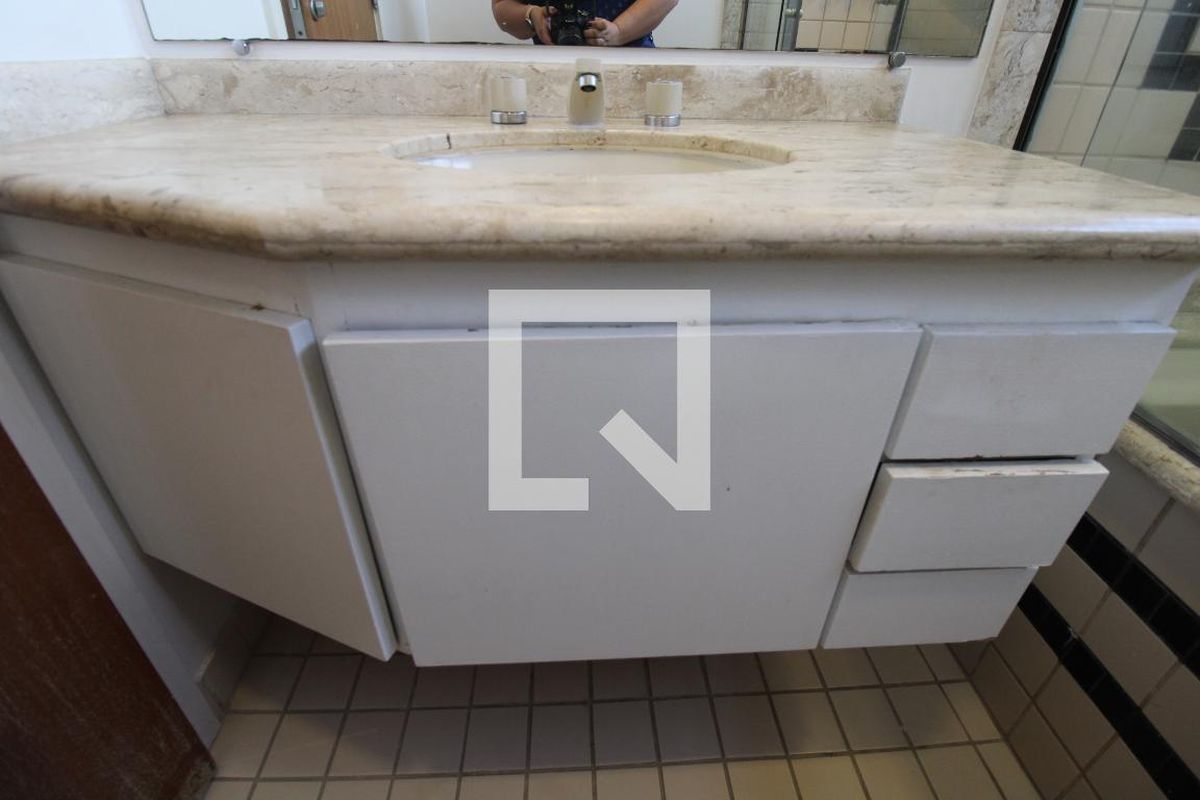 Apartamento à Venda - Cambuí, 1 Quarto,  70 m2 em , Campinas - sp | SoloBR