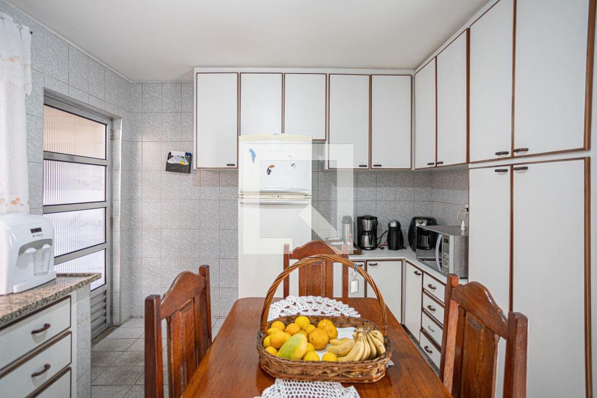 Casa, 4 quartos, 200 m² - Foto 33