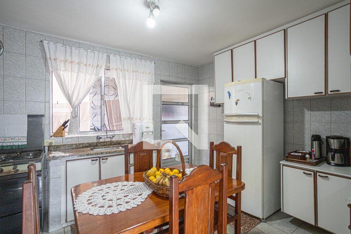 Casa, 4 quartos, 200 m² - Foto 30