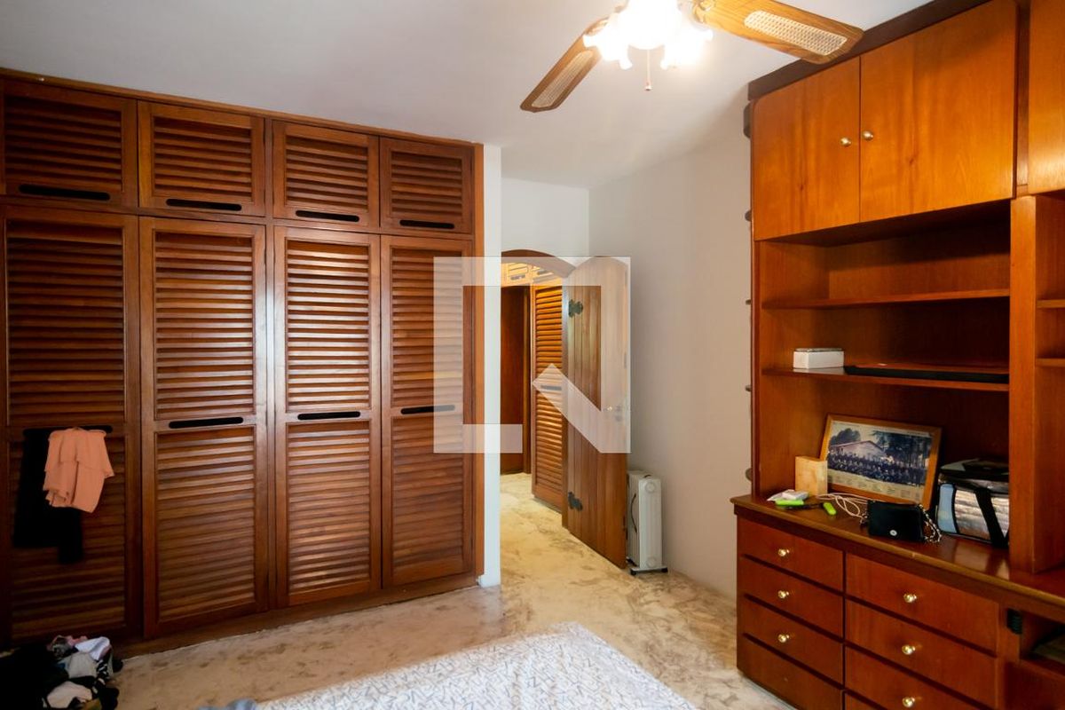 Casa, 4 quartos, 800 m² - Foto 32