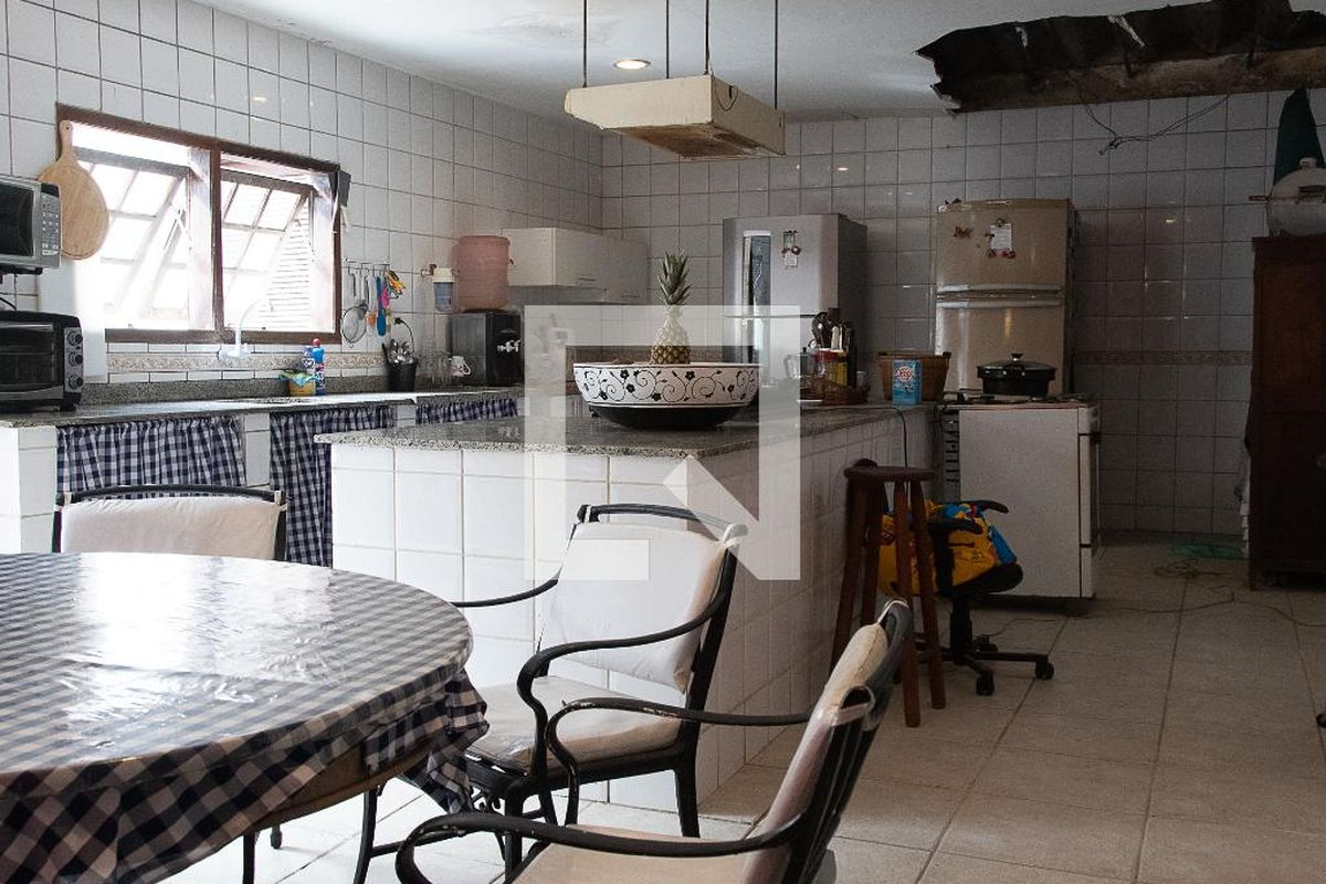 Casa, 4 quartos, 300 m² - Foto 76