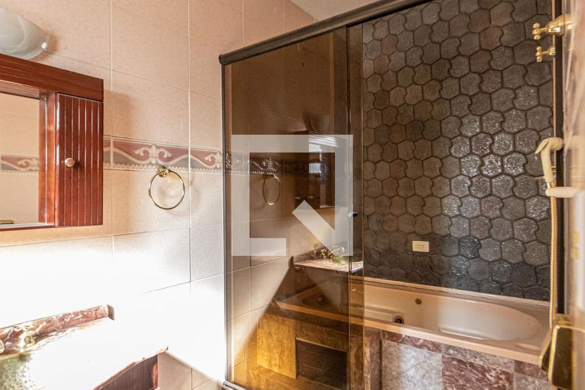 Casa, 4 quartos, 220 m² - Foto 48