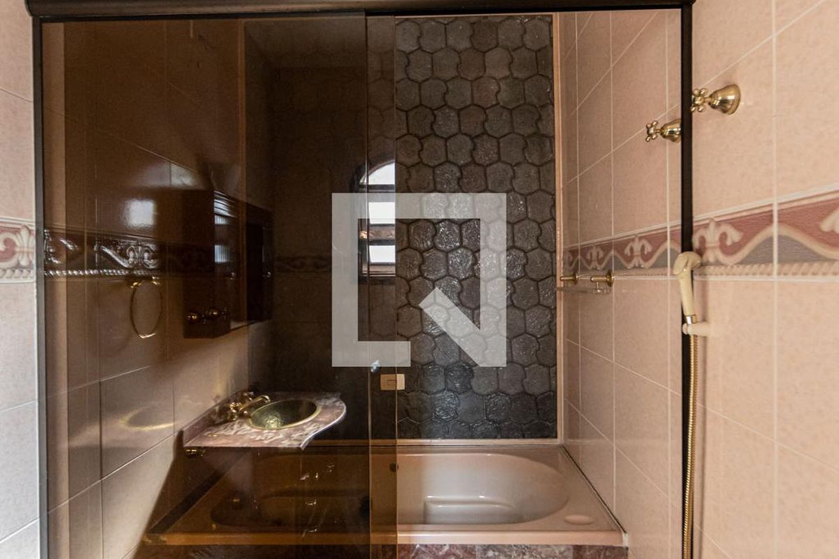 Casa, 4 quartos, 220 m² - Foto 50