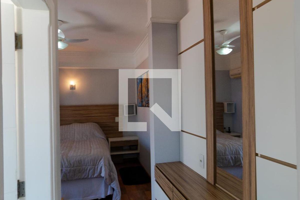 Casa à Venda - Mansões Santo Antônio, 5 Quartos,  370 m2 em , Campinas - sp | SoloBR