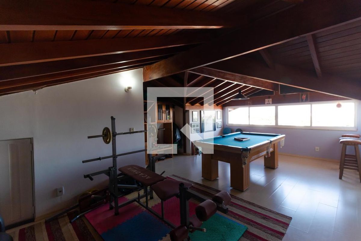 Casa à Venda - Mansões Santo Antônio, 5 Quartos,  370 m2 em , Campinas - sp | SoloBR